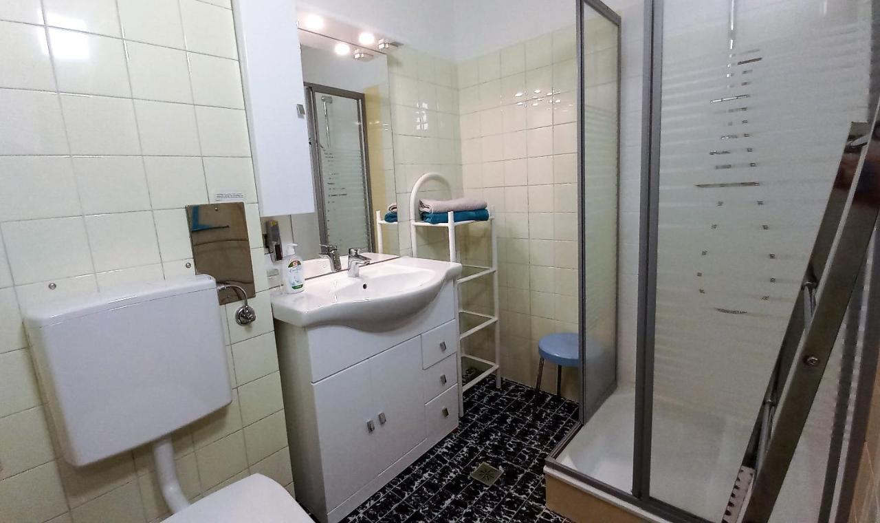 Maren Seeblick Appartement Haus Haensel&Gretel Direkt Am Ossiacher See Mit Hallenbad Stiegl Dış mekan fotoğraf